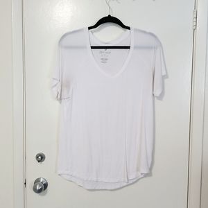 White oversized tshirt